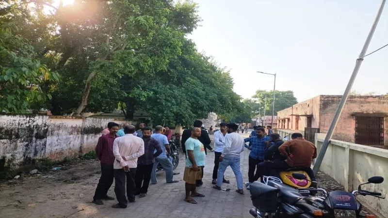 बहराइच : सड़क हादसे में किशोरी की मौत, मां समेत तीन घायल