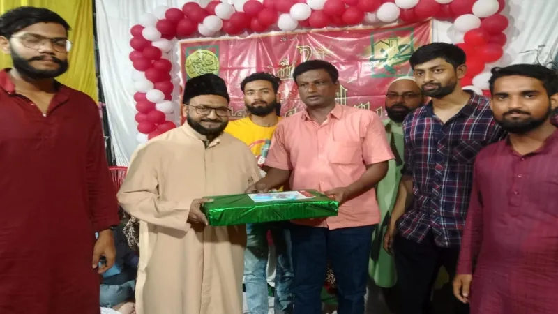 अयोध्या : जश्ने रिसालत व इमामत महफिल में शायरों ने पेश किए कलाम 