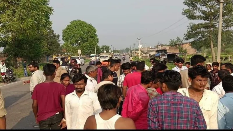 बहराइच : अलग-अलग सड़क हादसों में अधेड़ की मौत, तीन घायल