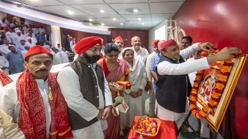 महाराजा अग्रसेन जयंती : अखिलेश यादव बोले - समाज के सभी वर्गों का किया कल्याण 