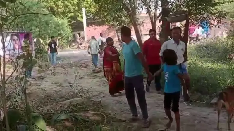 वाराणसी : रास्ते के विवाद में महिला ने खुद को लगाई आग, हालत गंभीर  