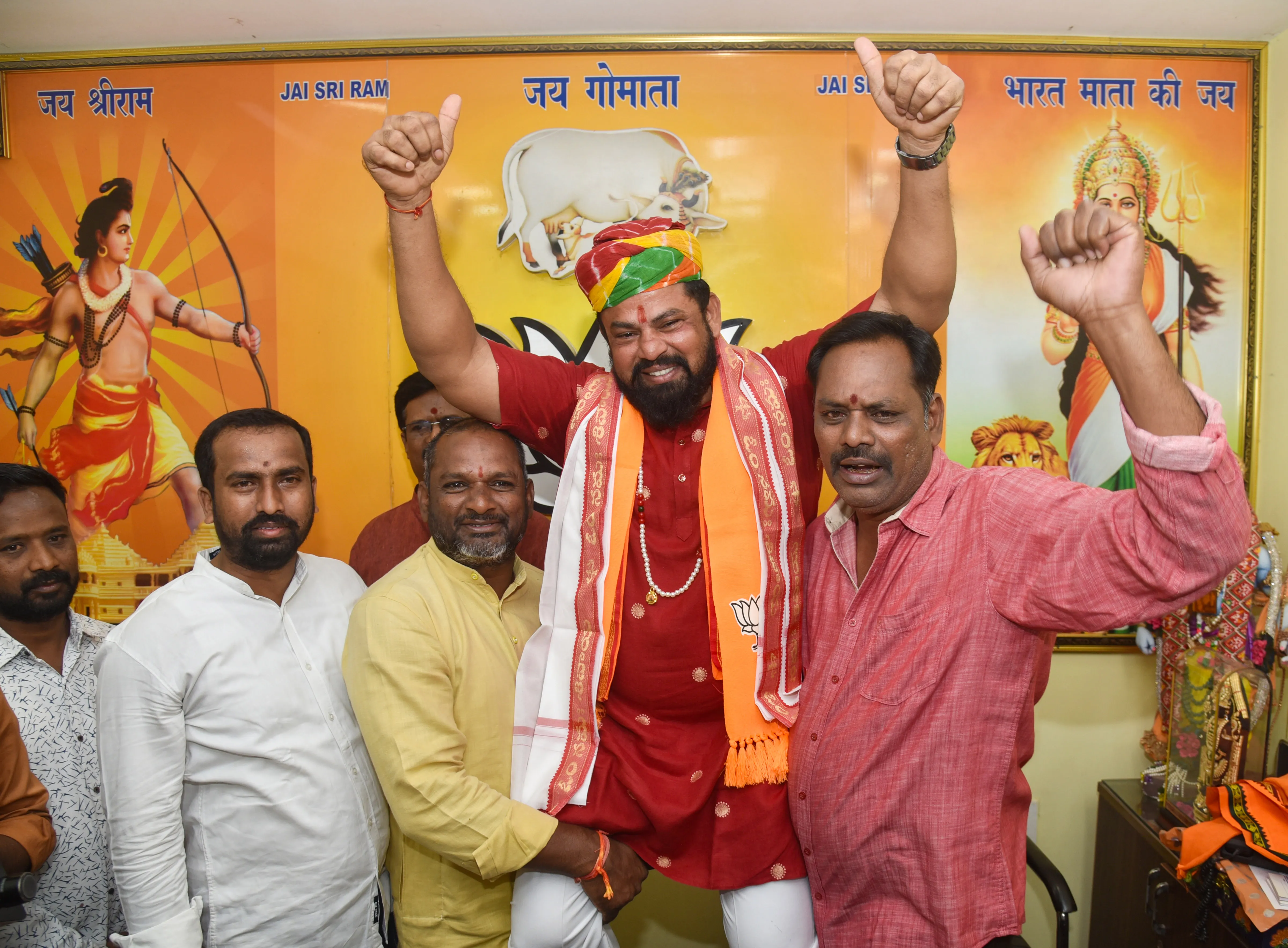 भाजपा ने तेलंगाना के अपने विधायक राजा सिंह का निलंबन किया रद्द, गोशमहल से दिया टिकट 