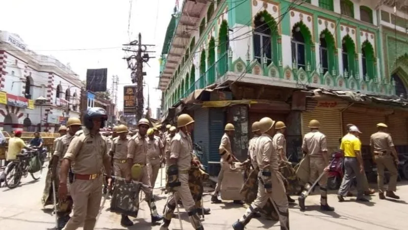 इजराइल-हमास हमले को लेकर प्रयागराज में रहा अलर्ट, मस्जिदों के बाहर फोर्स तैनात