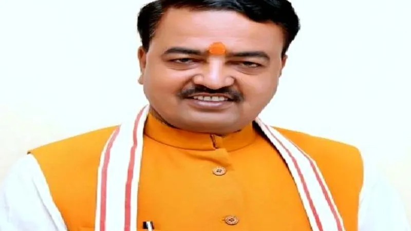 लखनऊ : उज्ज्वला योजना की सब्सिडी पर केशव मौर्य ने जताया PM मोदी का आभार  
