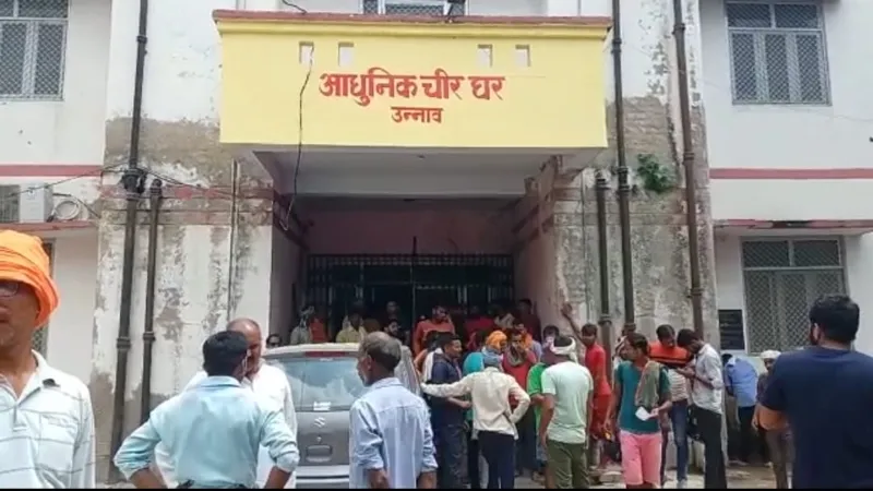 Unnao accident : साइकिल सवार वृद्ध को लोडर ने मारी टक्कर, मौत