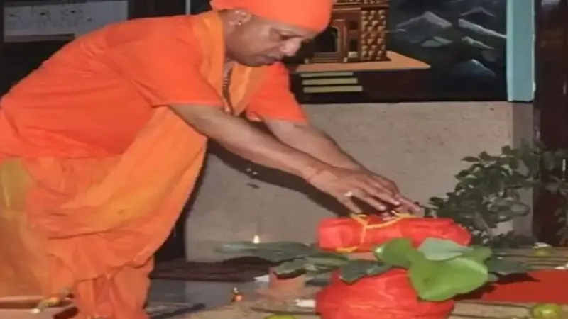 तीन दिन मुख्यमंत्री योगी आदित्यनाथ अनुष्ठान व आराधना में रहेंगे लीन 