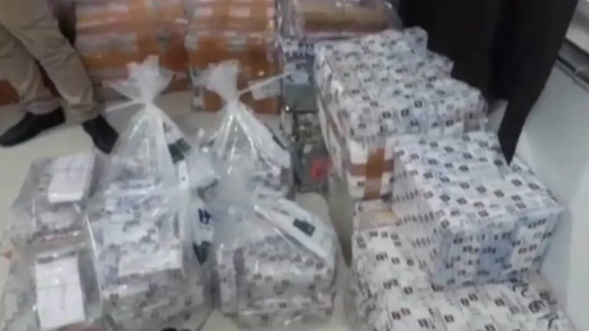 MP: मुरैना में बस से साढ़े तीन क्विंटल गहने जप्त