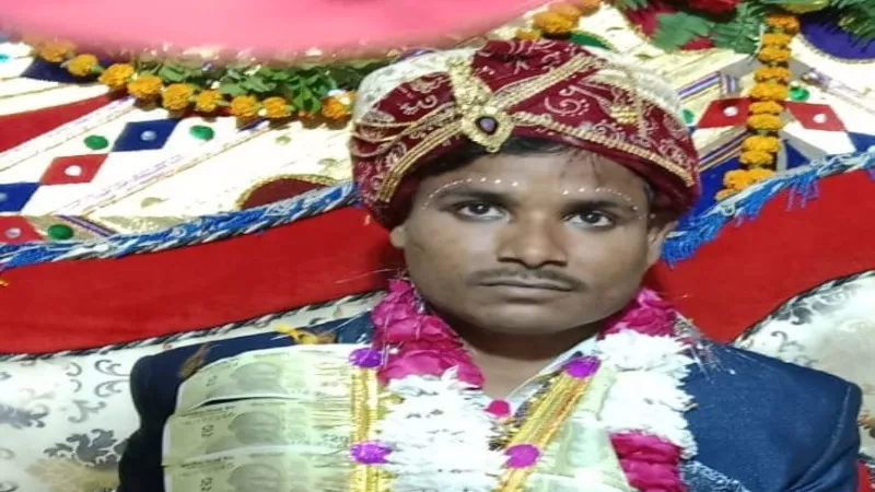 उन्नाव : फंदे से लटकता मिला युवक का शव, दो दिन पहले हुई थी शादी 