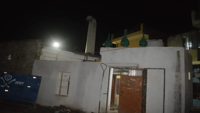 अयोध्या में जमीन की खरीद-फरोख्त का एक नया बखेड़ा