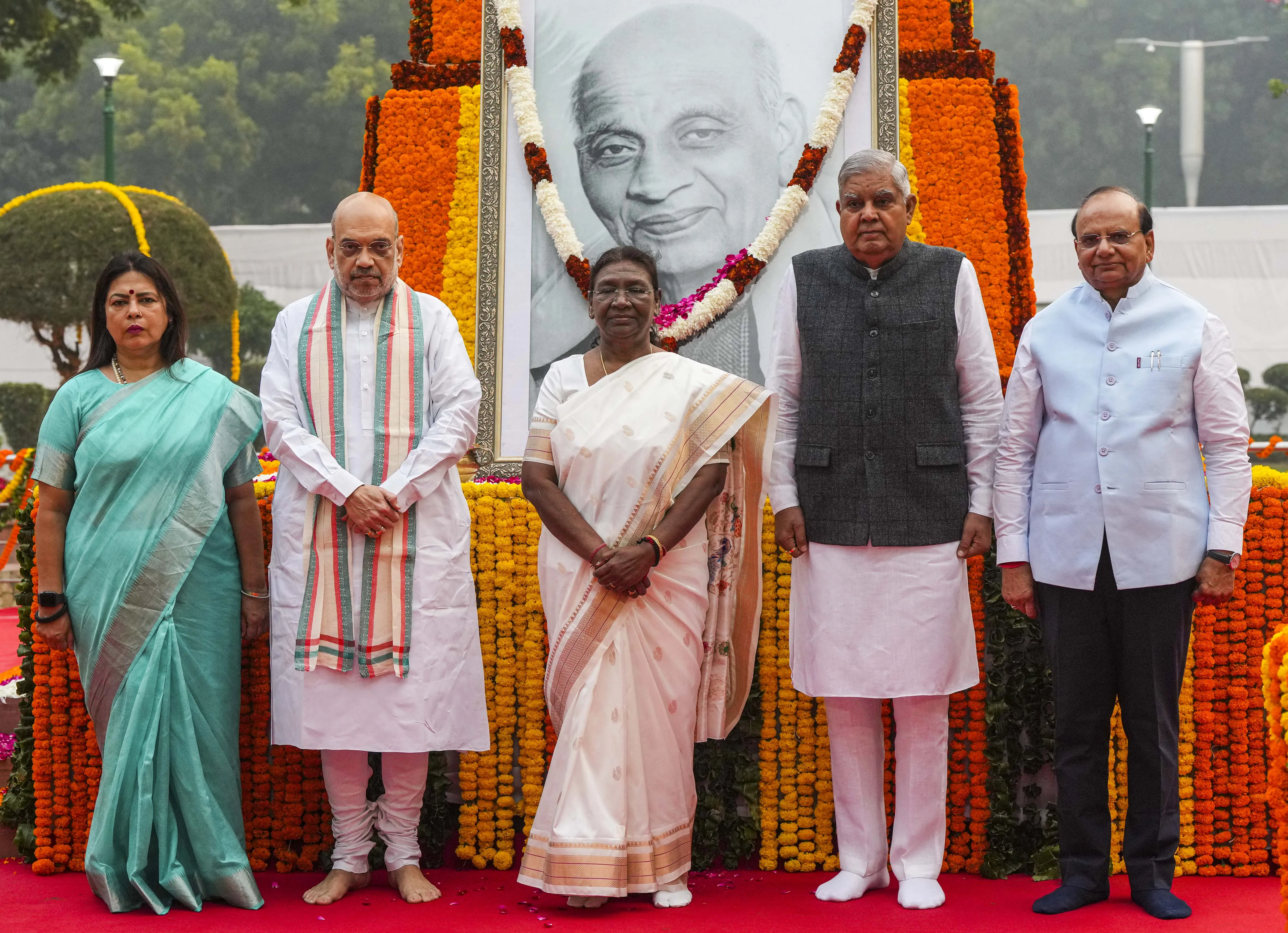राष्ट्रपति, उपराष्ट्रपति, गृह मंत्री समेत कई प्रमुख नेताओं ने सरदार पटेल को दी श्रद्धांजलि 