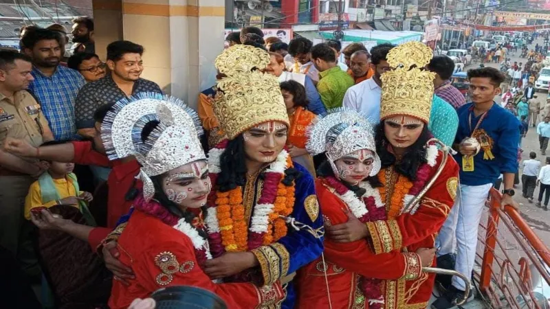 भरत मिलाप : अनुज भरत से मिले प्रभु श्रीराम, छलक पड़े नैन
