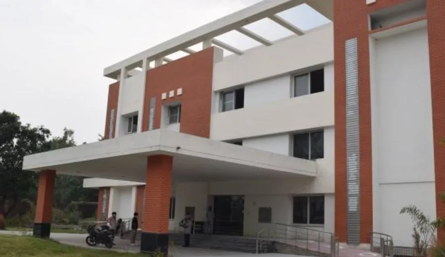 बरेली: पुलिस की मदद से तीन सौ बेड अस्पताल से खाली कराए जाएंगे अवैध कब्जे