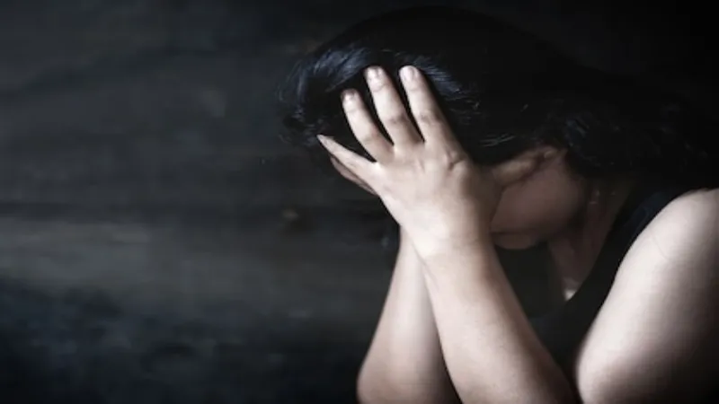 लखनऊ : शादी से पहले सबंध बनाने का मंगेतर ने बनाया दबाव, मना करने पर युवती को पीटा