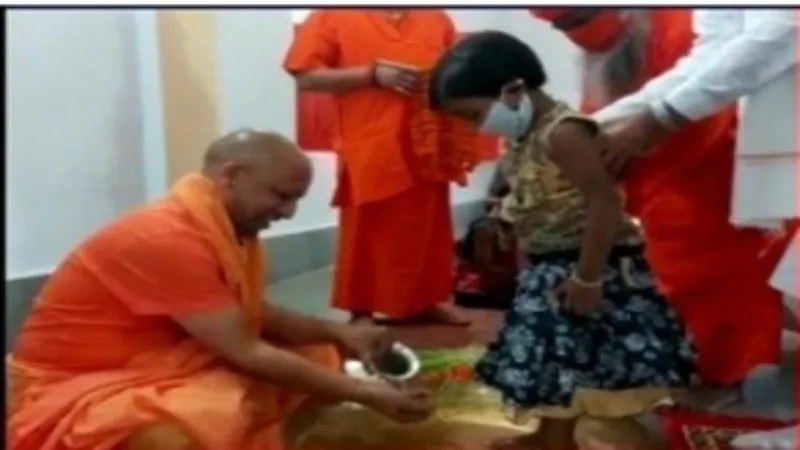 शारदीय नवरात्रि : CM योगी ने प्रदेशवासियों को महानवमी पर दी मंगलकामनाएं, गोरखपुर में करेंगे कन्या पूजन 