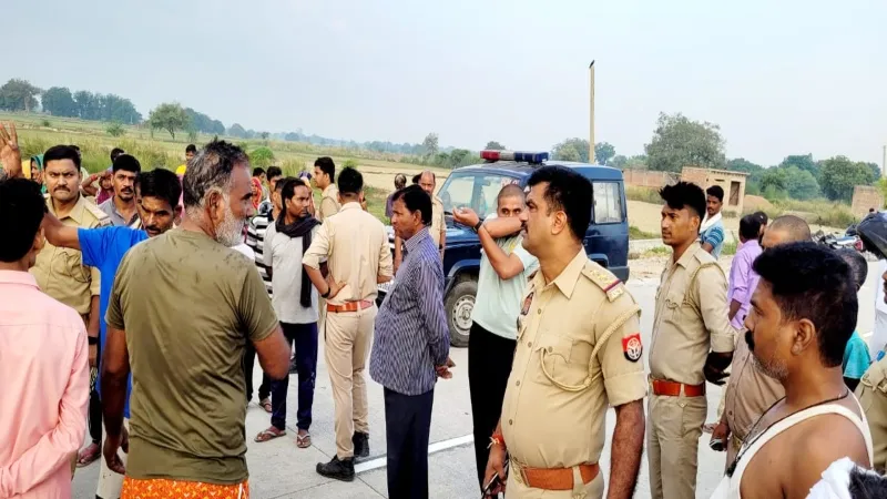 रायबरेली : डीसीएम ने एनएच पर दो महिलाओं को कुचला, मौत 