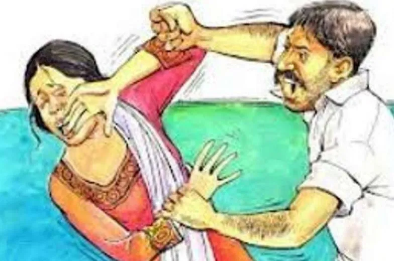 बरेली: पति से पहले खाया खाना तो कर दी पिटाई, पत्नी पहुंची थाने...मदद की लगाई गुहार
