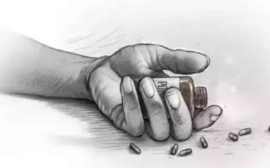 रामपुर: मां के हत्यारों की गिरफ्तारी न होने पर पुत्र ने जहर खाकर दी जान