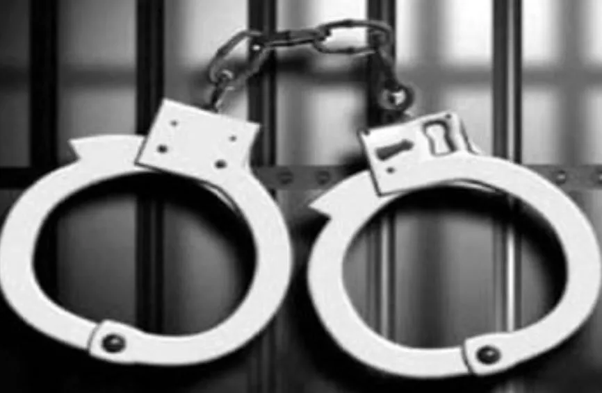 शाहजहांपुर: बच्चों से छेड़छाड़ पर इंचार्ज प्रधानाध्यापक गिरफ्तार, निलंबित