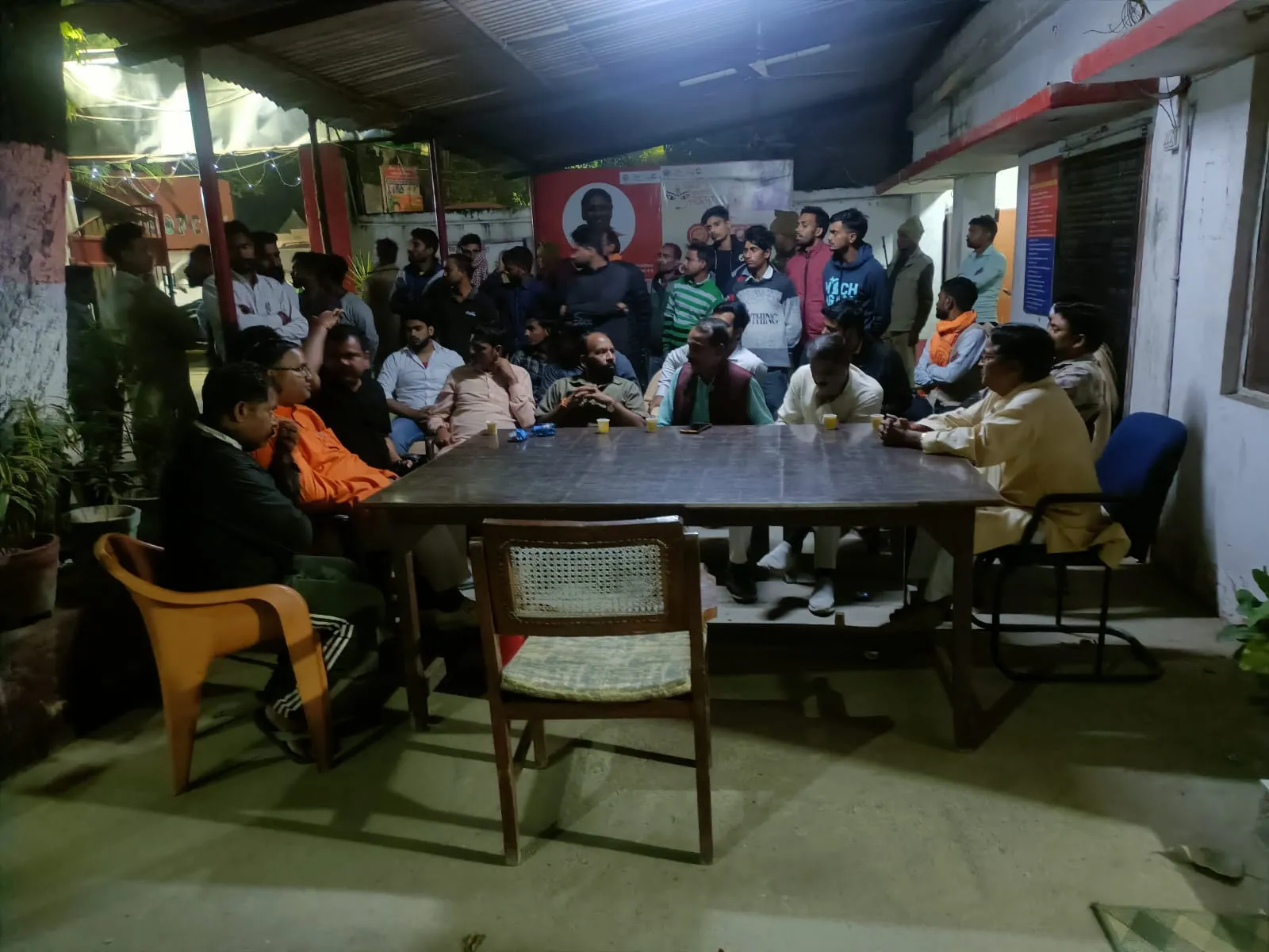 बरेली: युवक को थाने में बैठाने पर भाजपाइयों ने किया हंगामा, दो पक्षों में हुई थी मारपीट