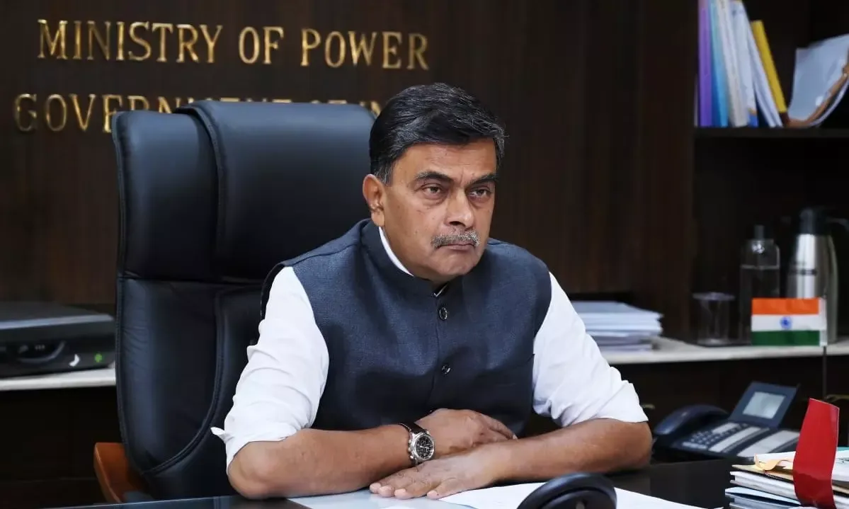 बैटरी के लिये एक और प्रोत्साहन योजना लाने पर विचार: आर के सिंह