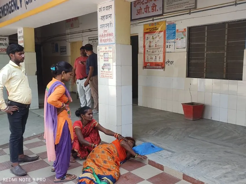 बरेली: सरकारी सिस्टम का ये हाल...ओपीडी में मरीजों को छोड़कर चलता बना स्टाफ, जानिए पूरा मामला