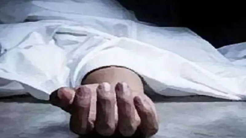 अलीगढ़ : पत्नी की बेरहमी से हत्या कर बक्से में रखा शव, ठिकाने लगाने नोएडा जा रहा था शख्स, पुलिस ने पकड़ा