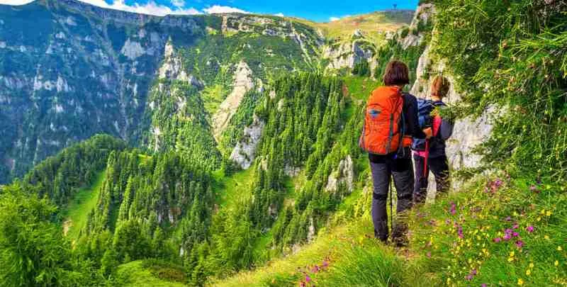 देहरादून: आज से फूलों की घाटी पर्यटकों के लिए बंद