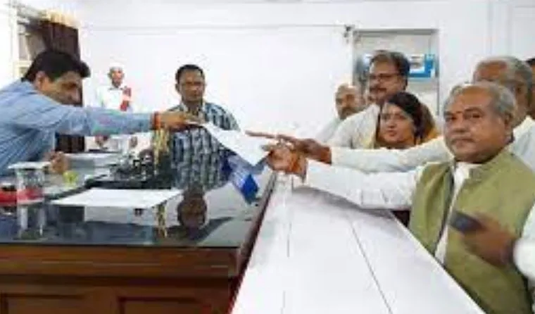 केंद्रीय कृषि एवं किसान कल्याण मंत्री नरेन्द्र सिंह तोमर ने दाखिल किया नामांकन पत्र