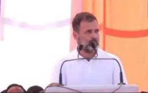 राहुल गांधी ने कहा- छत्तीसगढ़ में कांग्रेस की सरकार आने पर राज्य के सरकारी स्कूल और कॉलेज में दी जाएगी मुफ्त शिक्षा
