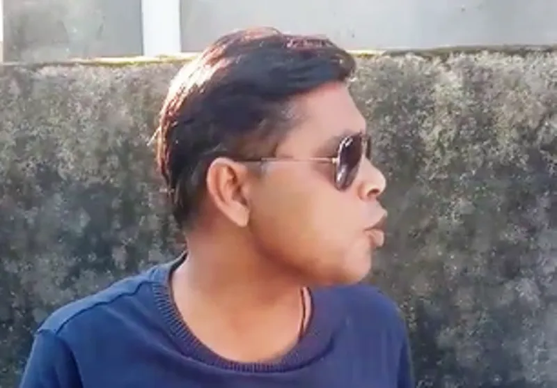 हल्द्वानी: VIDEO:  लोन वसूलने गए बड़े बैंक अधिकारी ने पैंट में कर दिया शौंच