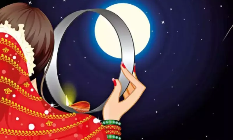 हल्द्वानी: करवाचौथ में सजा बाजार,  पूजा के लिये बर्तनों व उपहार की खरीददारी को उमड़ी भीड़