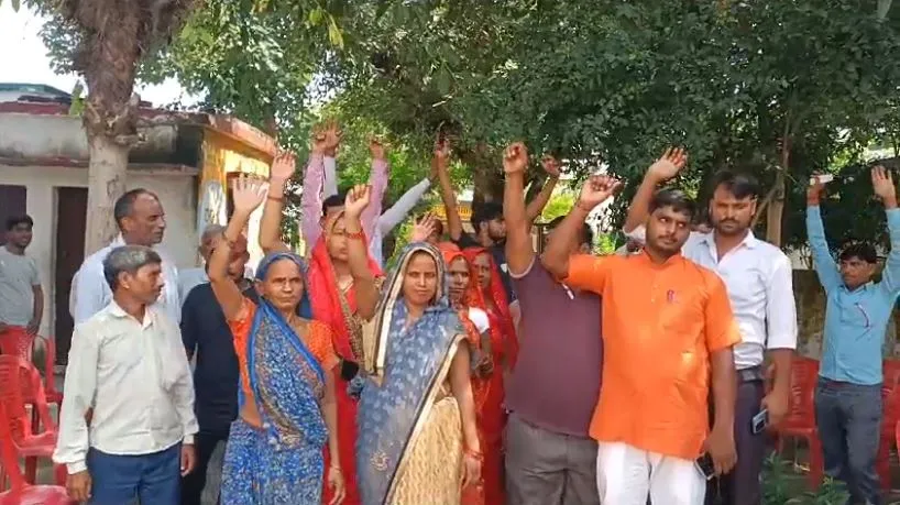 कासगंज: साहब... मुझे जान से मरवा सकते हैं ब्लॉक प्रमुख और जिला पंचायत सदस्य प्रतिनिधि