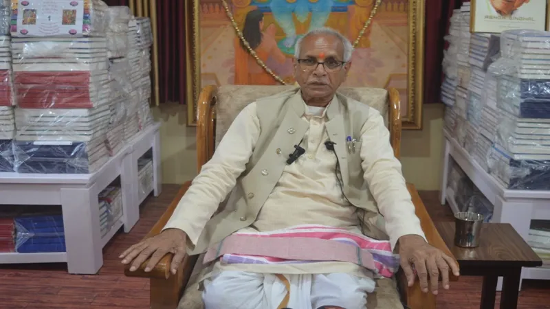 अयोध्या: प्राण प्रतिष्ठा के दिन पांच लाख मंदिरों में मनाया जायेगा आनंदोत्सव, घर-घर पहुंचेगा मंदिर ट्रस्ट का निवेदन पत्र