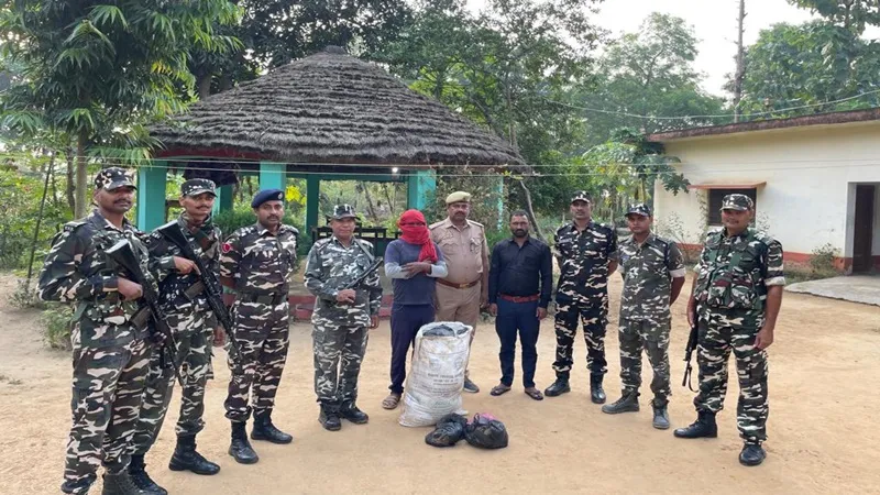 बहराइच: भारत-नेपाल सीमा पर गाजीपुर का युवक प्रतिबंधित मवेशी के बाल के साथ गिरफ्तार