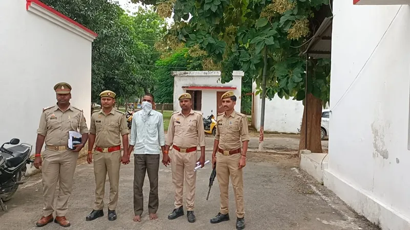 बहराइच: किसी और से संबंध के शक में प्रेमी ने प्रेमिका को उतारा मौत के घाट, पुलिस का खुलासा