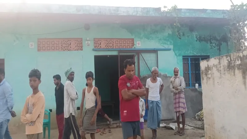 सीतापुर: चोरी का विरोध करने पर बदमाशों ने गृहस्वामी को मारी गोली, हालत गंभीर