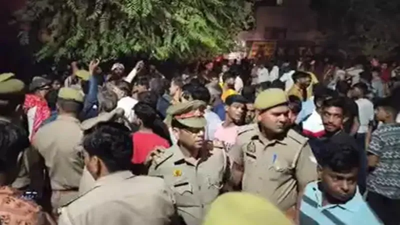 अलीगढ़: शोभायात्रा के दौरान हुई झड़प में दोनों समुदायों के पांच लोग हिरासत में 