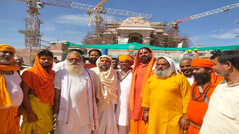 अयोध्या: रामनगरी के 300 संतों ने देखी राममंदिर निर्माण की बारीकियां 