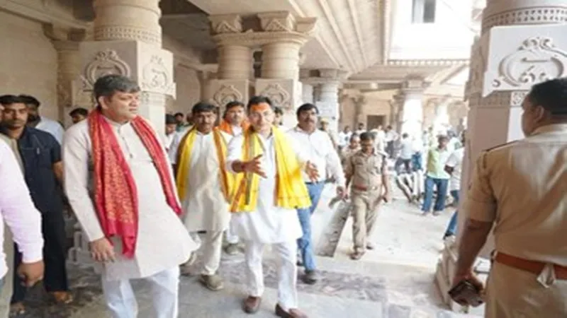मंत्री जितिन प्रसाद ने किया माँ विंध्यवासिनी का दर्शन, बोले- विश्वस्तरीय सुविधाओं से लैस होगा विंध्य कॉरिडोर