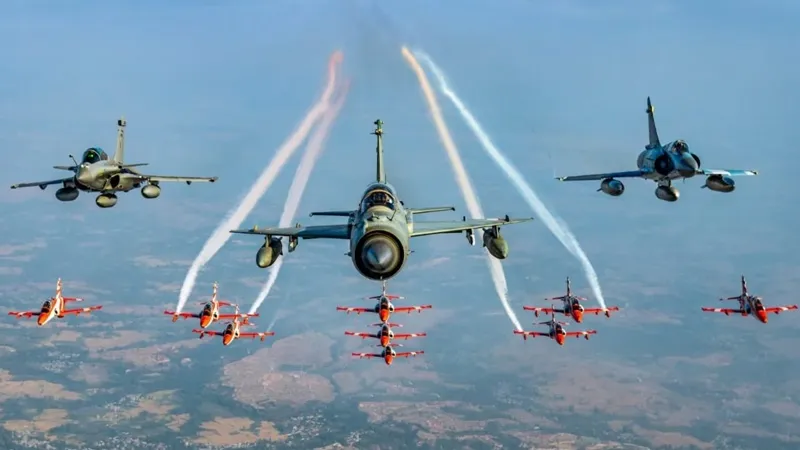 Air Force Day पर बोले वायु सेना प्रमुख- वायु सेना को हर तरह के युद्ध में हावी होने के लिए रणकौशल बढ़ाना होगा