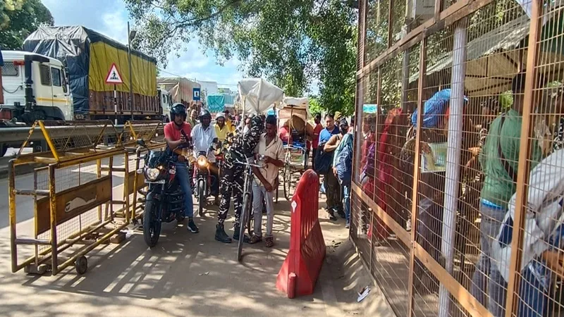नेपाल के बांके जिले से हटा कर्फ्यू, सामान्य हुआ आवागमन, जानें पूरा मामला