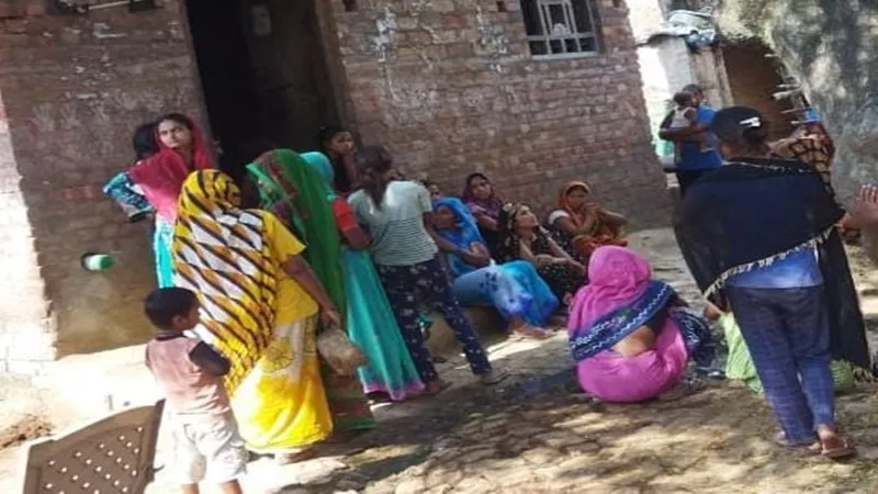 उन्नाव: सौतेली मां की डांट से क्षुब्ध छात्र ने की खुदकशी, गांव के बाहर पेड़ से लटका मिला शव