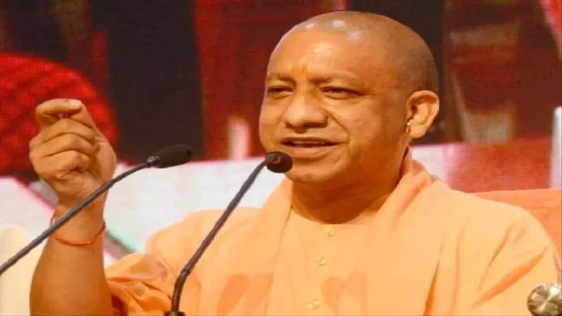 मुख्यमंत्री योगी बोले- डॉक्टरों की बातों का लोगों पर होता है असर, रक्तदान को लेकर आप फैलाएं जागरुकता