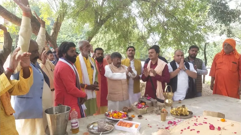 अयोध्या: मेधा ऋषि आश्रम पर विश्राम गिरी निवास का भूमि पूजन