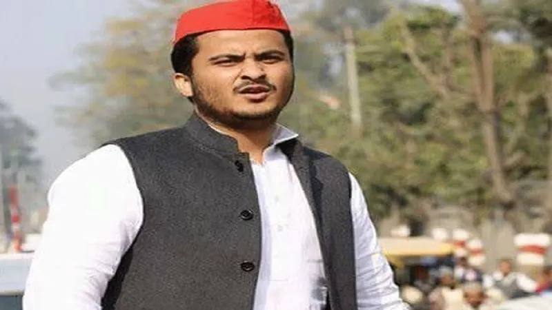 हरदोई: सपाइयों के बाद अब कांग्रेसियों से भी नहीं मिले अब्दुल्ला आजम