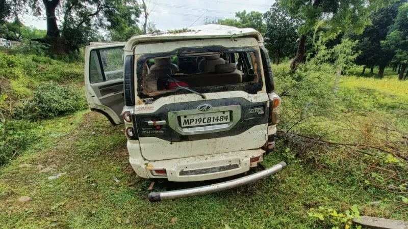 Chitrakoot Accident: हाईवे पर स्कार्पियो पलटने से पांच लोग घायल, प्रयागराज से स्नान कर लौट रहे थे वापस 