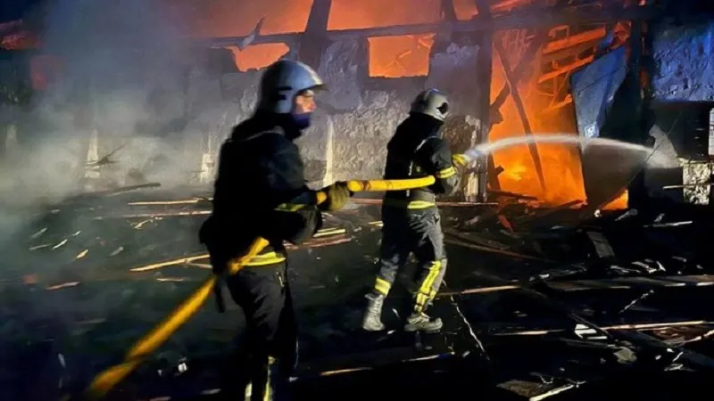 Russia Ukraine War: रूस ने यूक्रेन के कई इलाकों पर साधा निशाना, किए ड्रोन हमले 