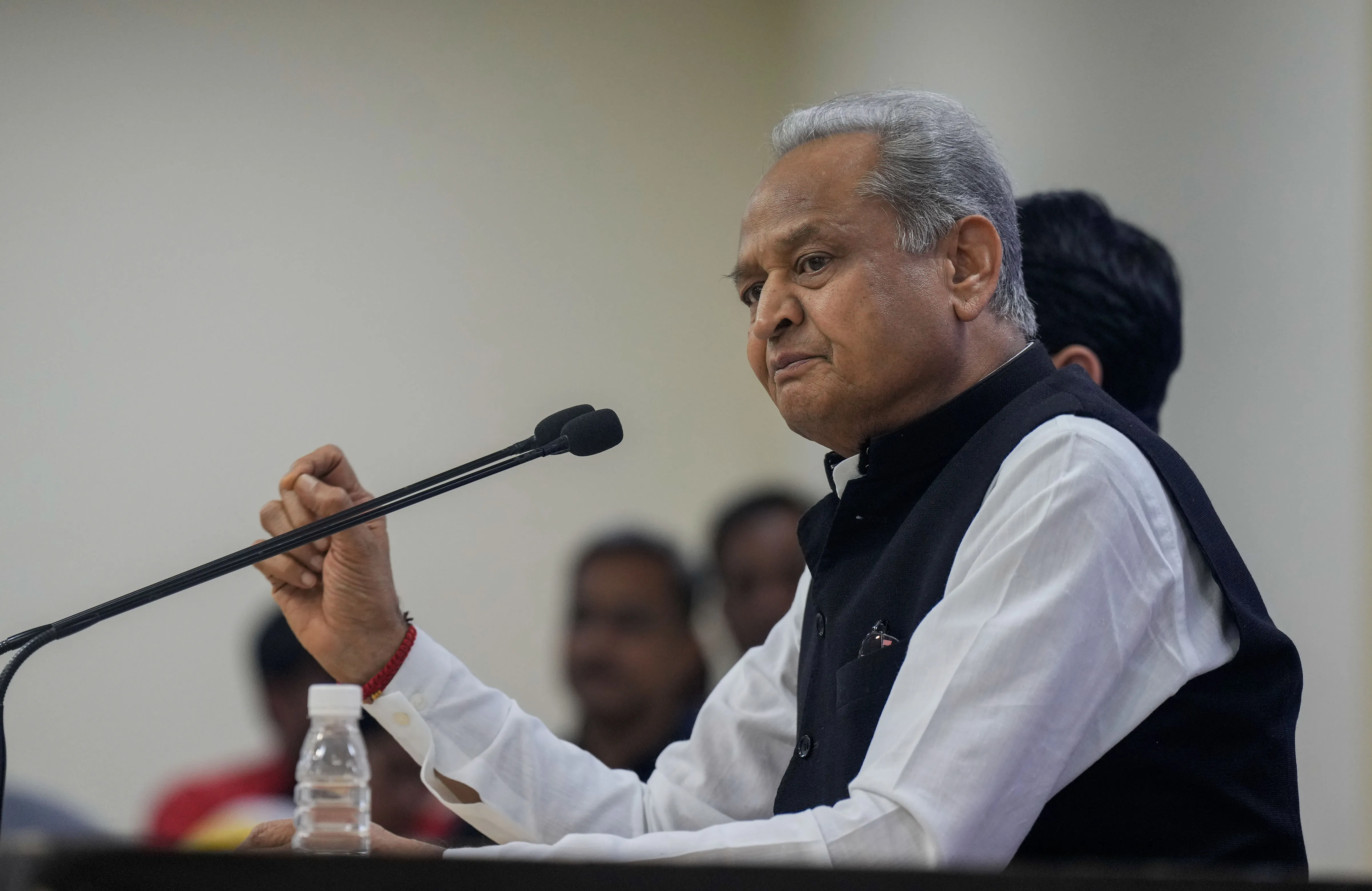 ED की कार्रवाई के बाद CM गहलोत का पलटवार, 'भाजपा नहीं चाहती कि लोगों को कांग्रेस की ‘गारंटी’ का लाभ मिले'