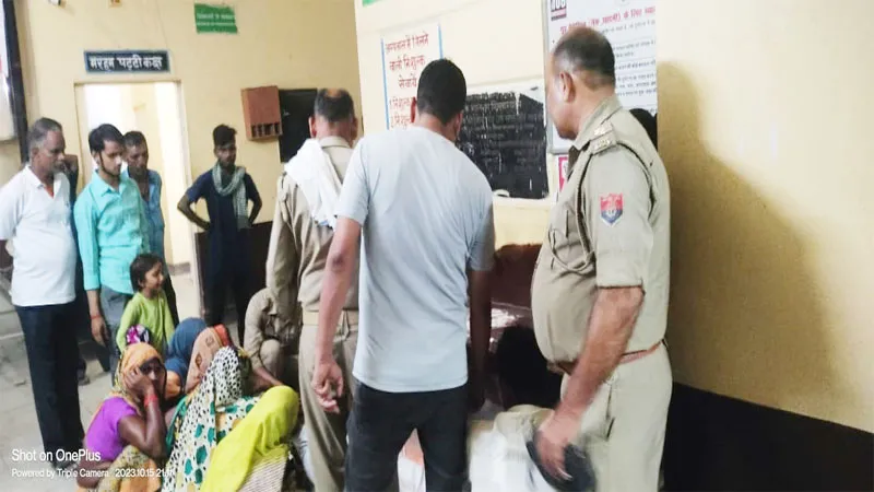 बांदा: ‍प्रसव के बाद महिला की मौत, परिजनों ने जमकर काटा हंगामा