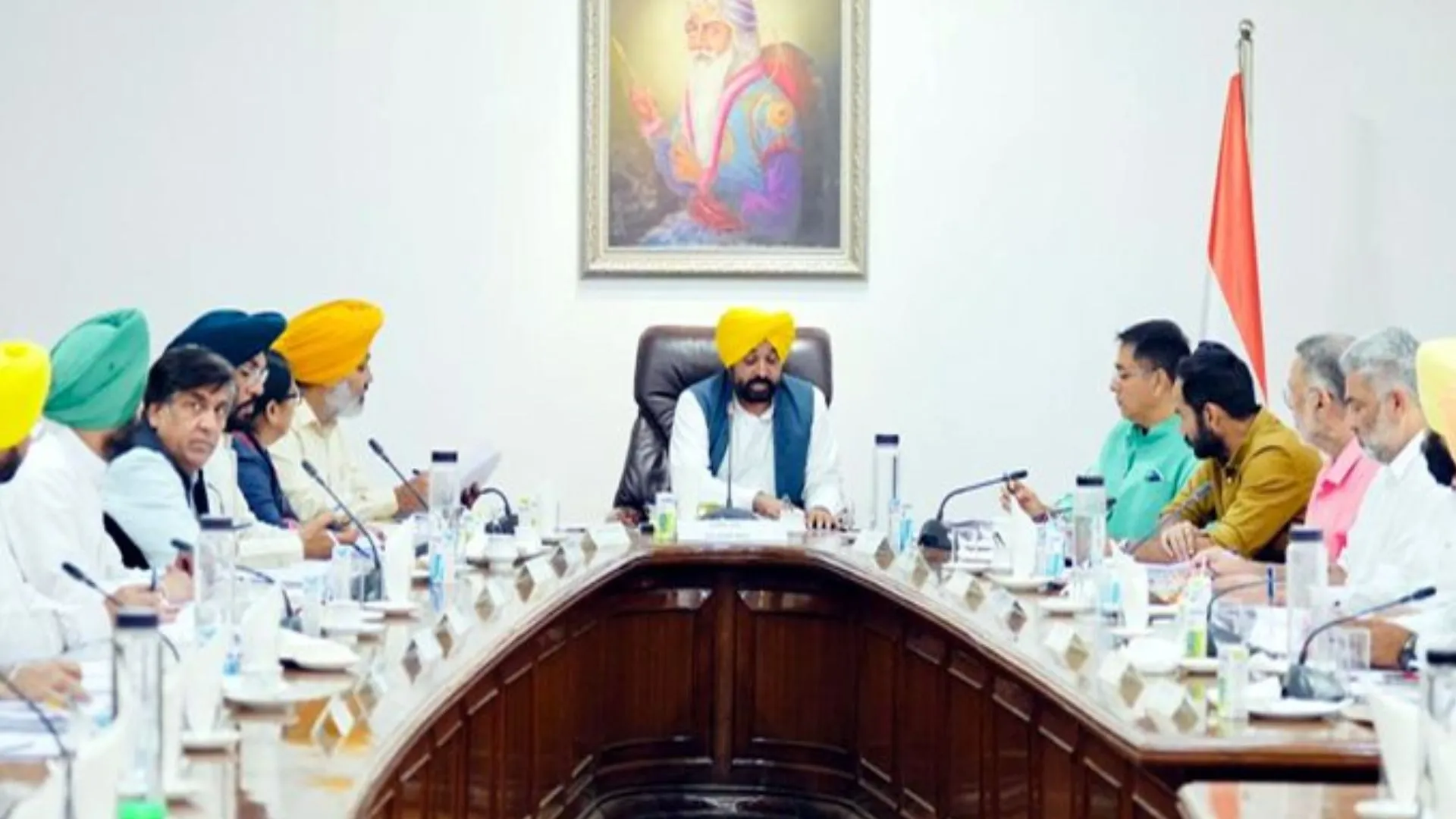 पंजाब कैबिनेट ने लिपिक के 106 पदों पर भर्ती करने को दी मंजूरी 